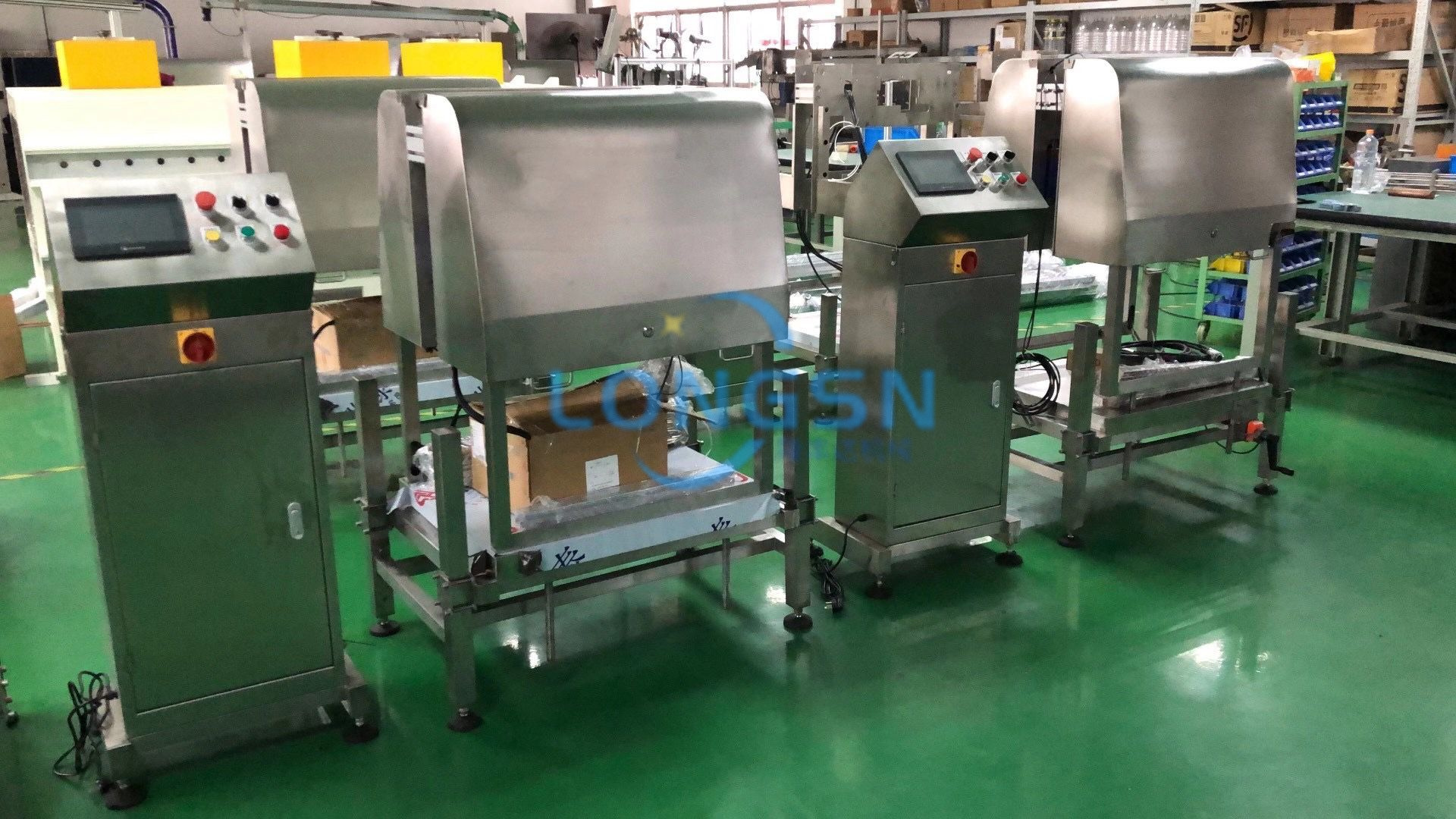 bottle handle applicator