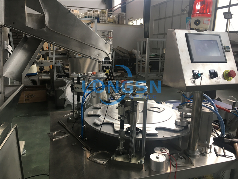 Wad -Einf&uuml;genmaschine