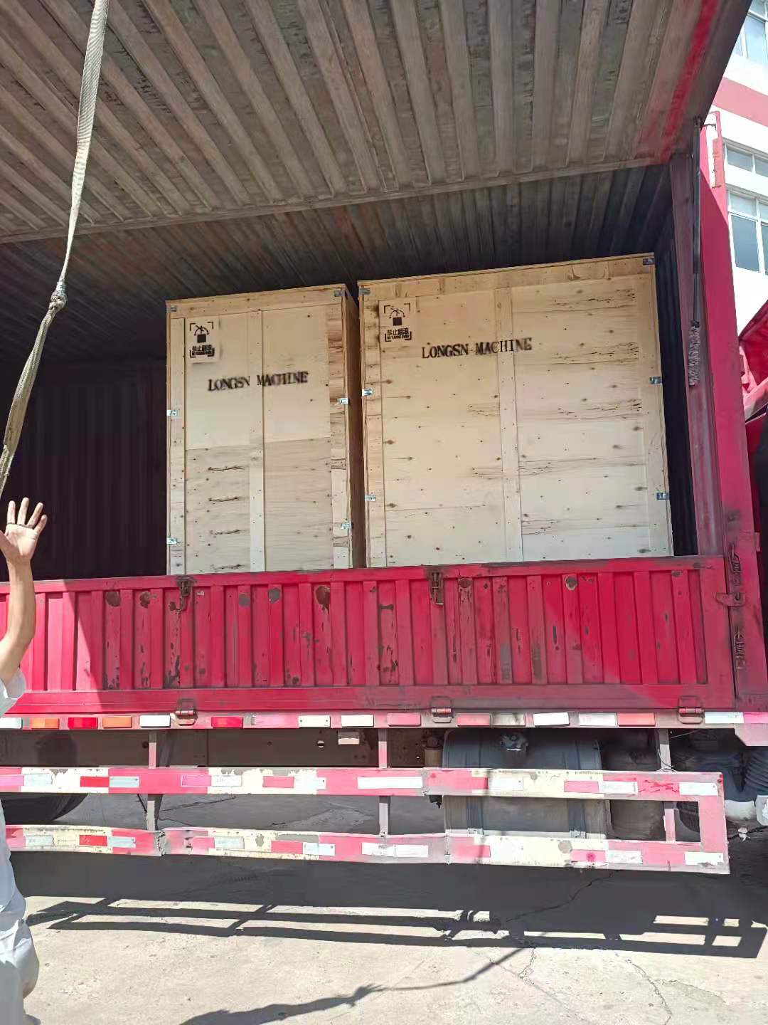 Kappenfuttermaschine