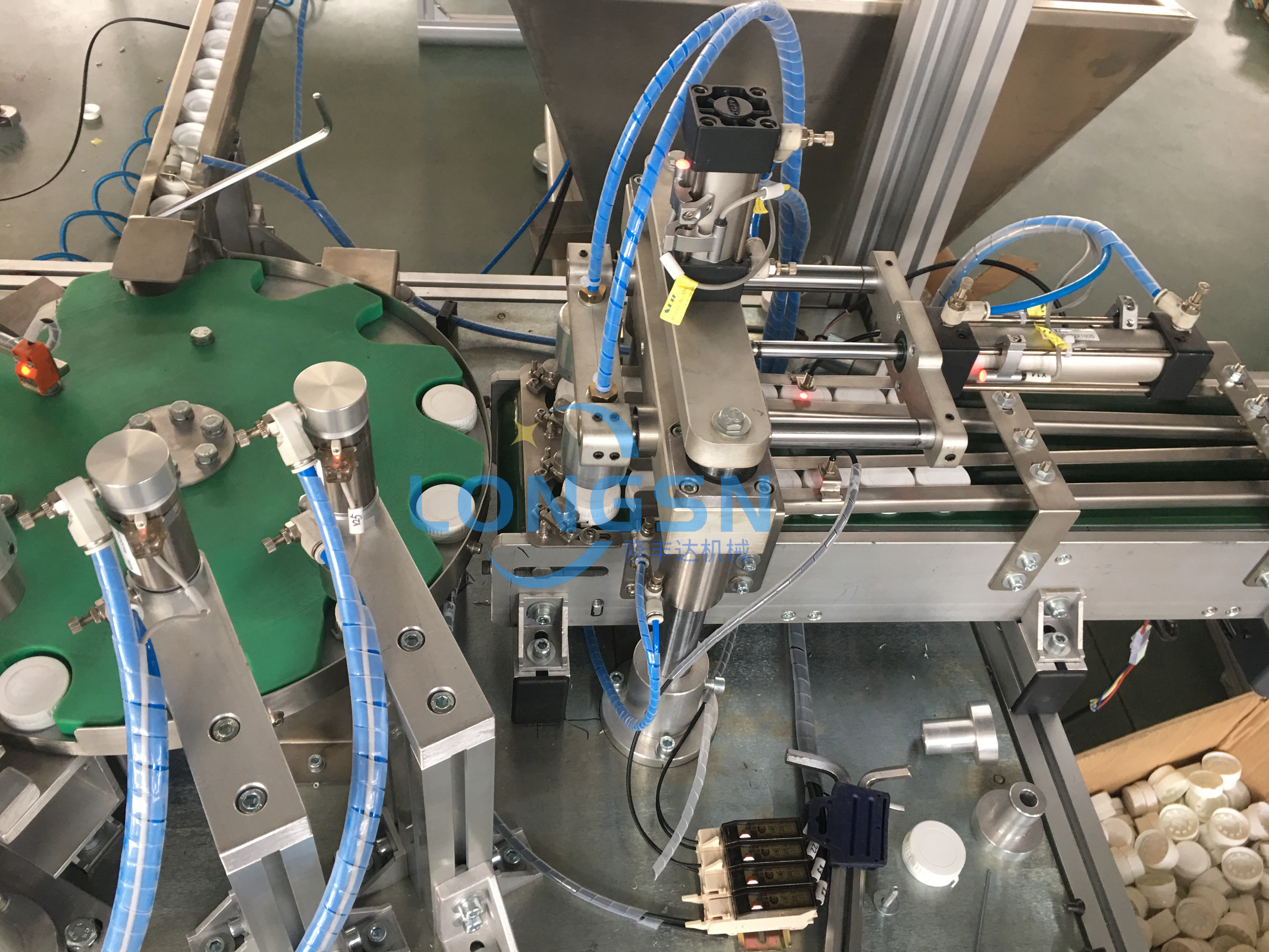 Cap -Montagemaschine